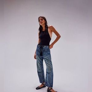 We the Free Moxie Barrel Pull On Jeans size 25!